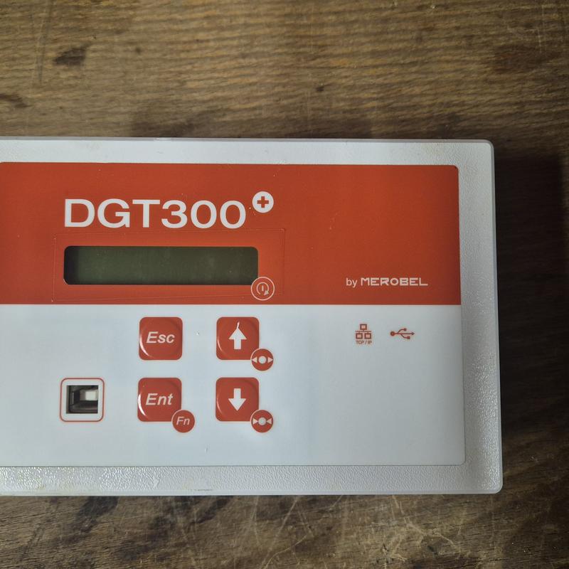 MEROBEL DGT300+.